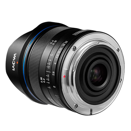 Laowa 7.5 mm f/2 MFT černé provedení